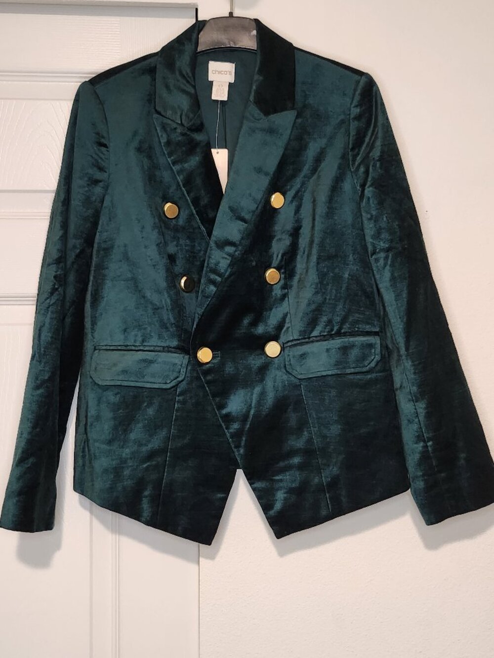 Chico's NWT Green Velvet Blazer Gold Buttons Sz 0